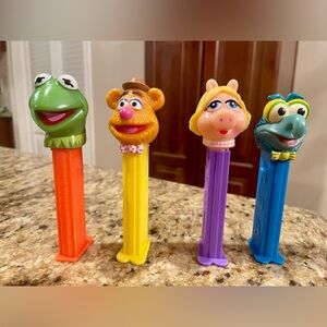 Pez lot The Muppets Ms. Piggy Kermit, Gonzo, Bear